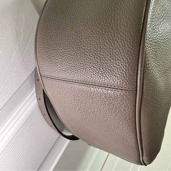 Coach Harley Structured Hobo in Taupe Grey Pebbled Leather Size Large - Picture 9 of 14